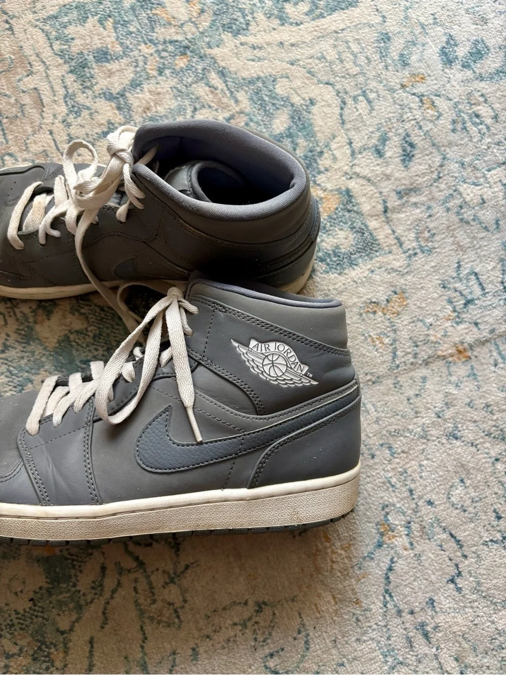 Nike Air Jordan 1 Retro Mid Cool Grey High Top Sneakers Casual Size Men’s 10